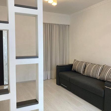לבוב New Cosy Apartment מראה חיצוני תמונה