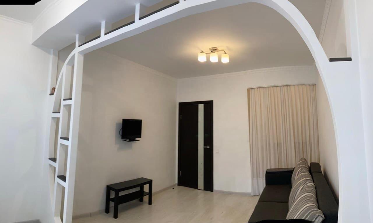 לבוב New Cosy Apartment מראה חיצוני תמונה